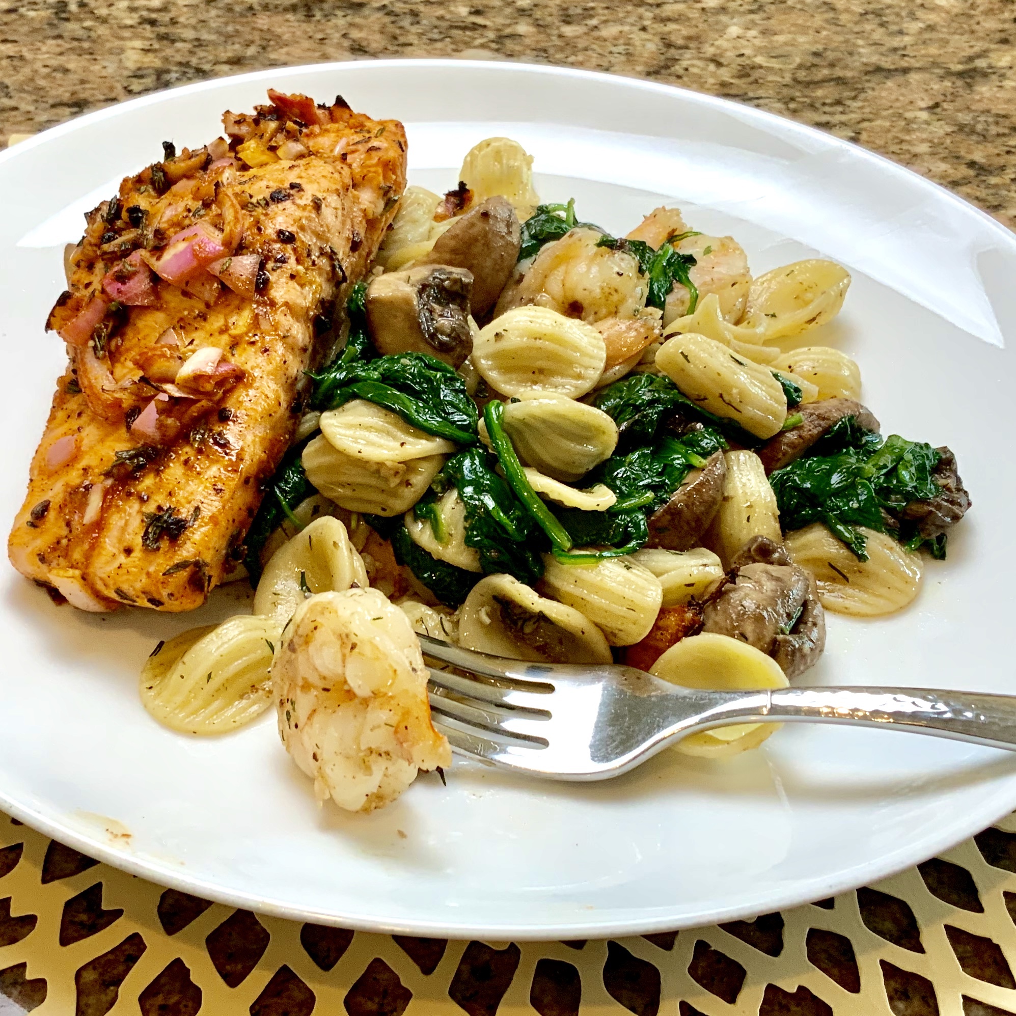 Roasted wild salmon with Shrimps and Vegetables