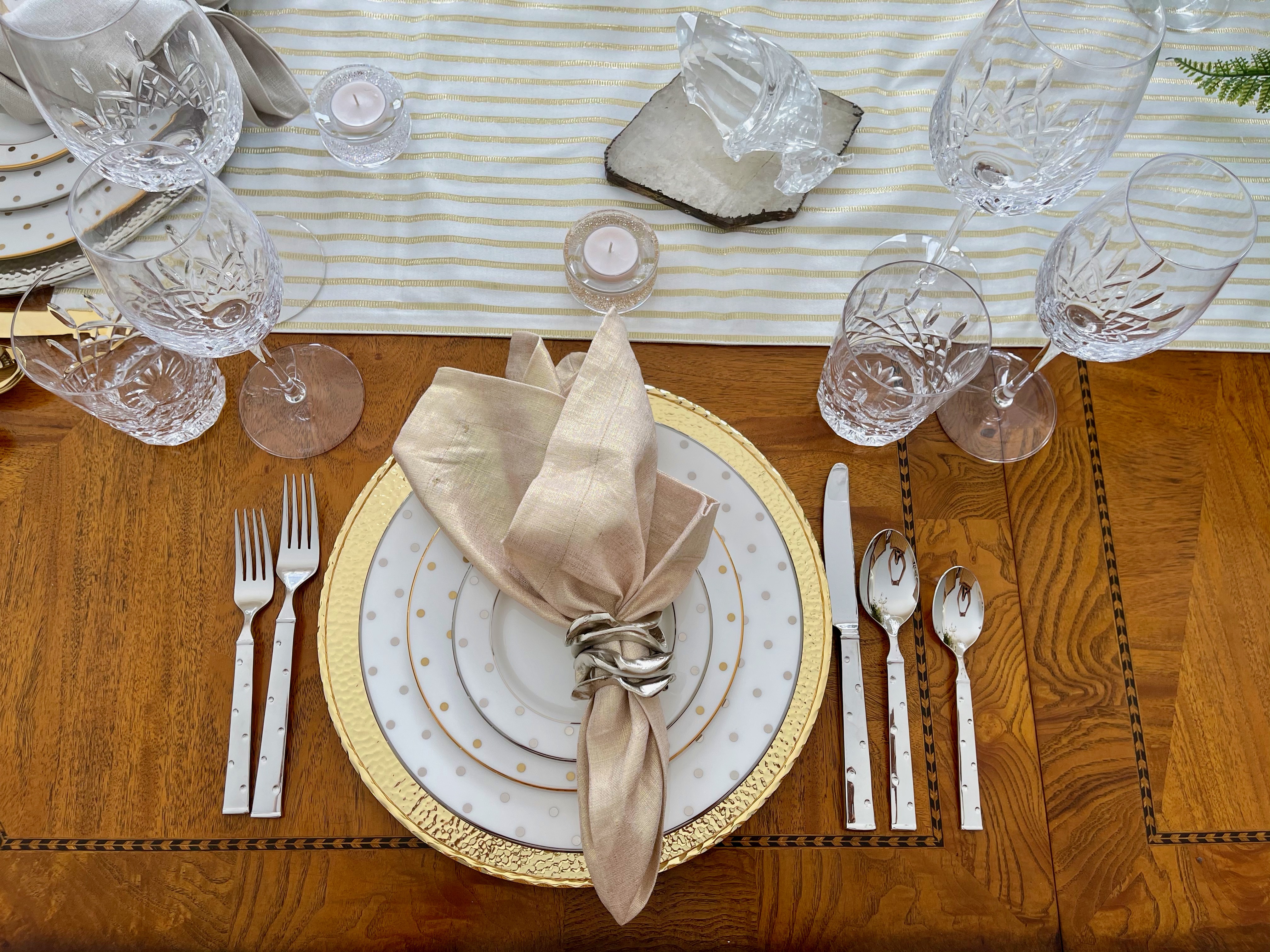 Dining Table Decor Makeover | Neutral Layout is a Designer’s Dream